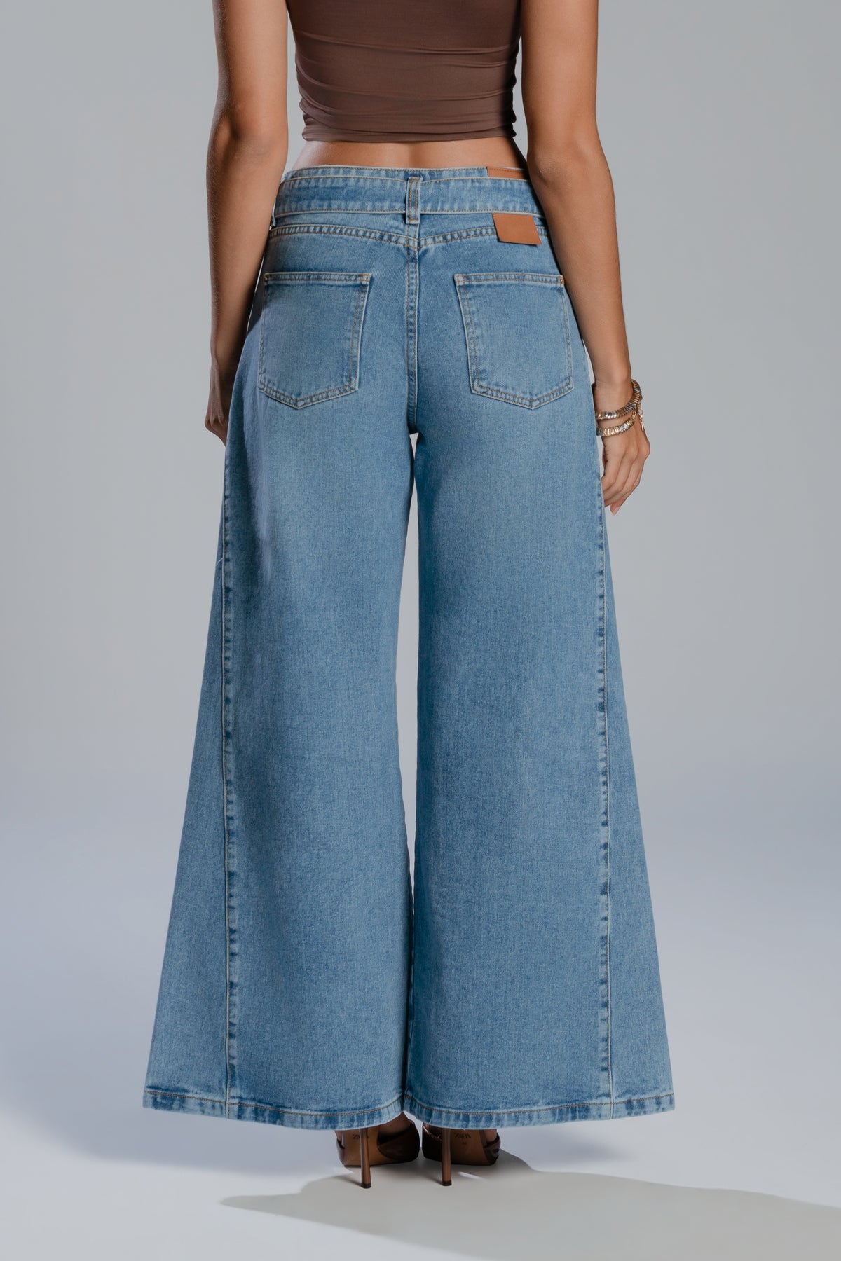 BELTED JEAN
