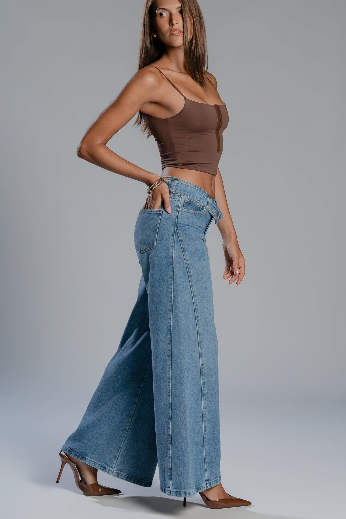 BELTED JEAN