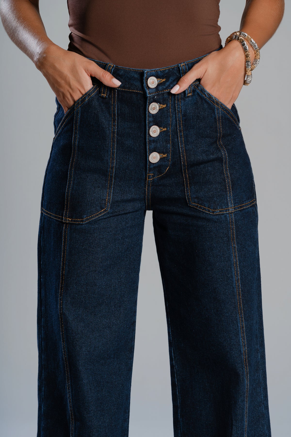 CUFFED JEAN