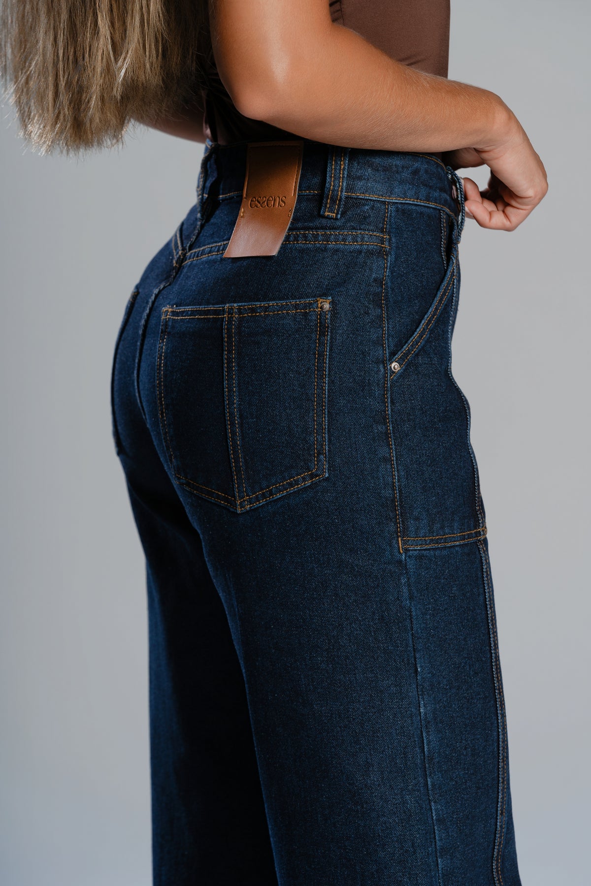 CUFFED JEAN