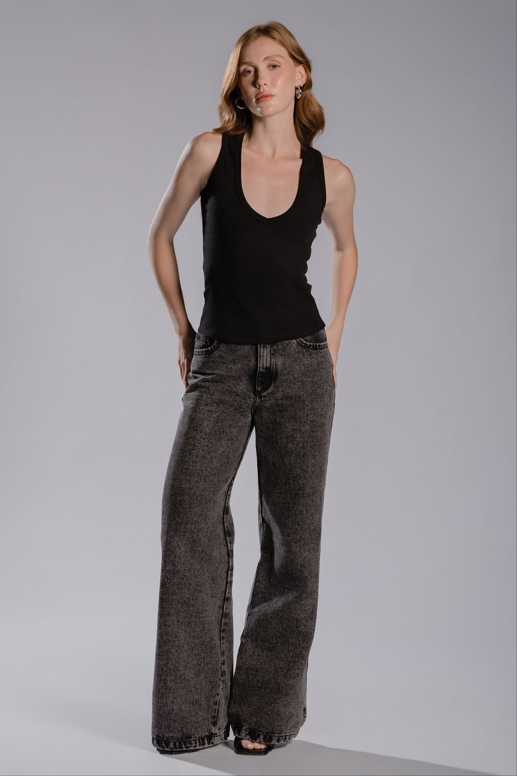 WIDE LEG JEAN