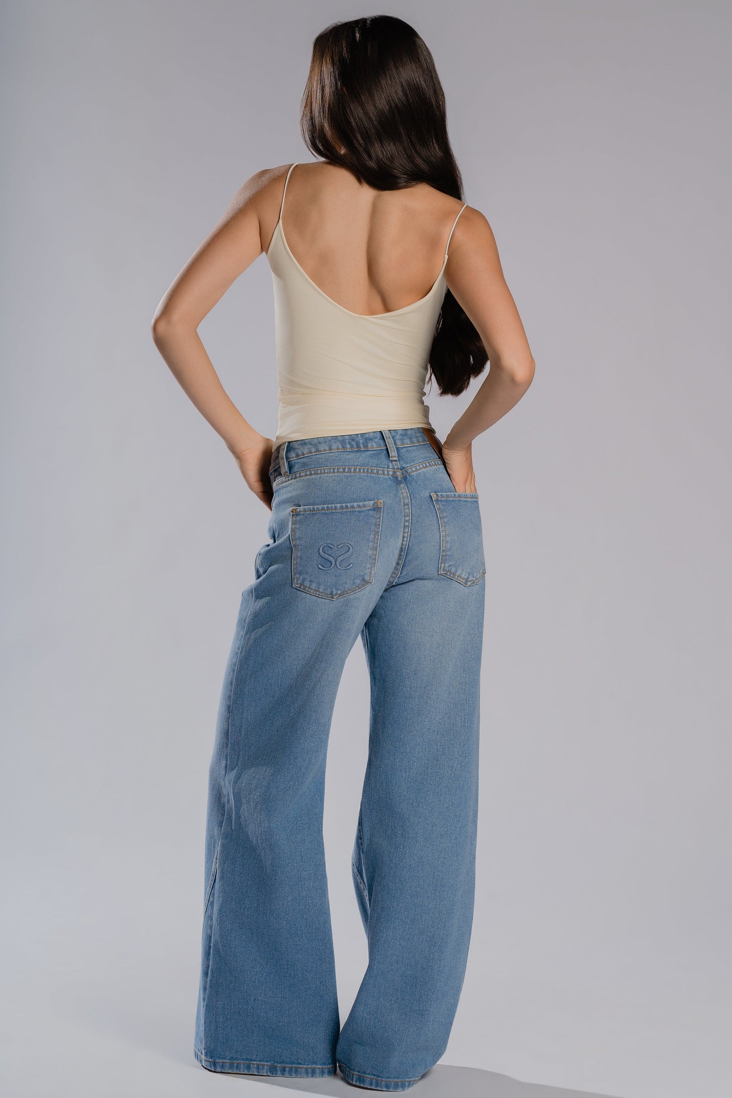 WIDE LEG SEAM JEANS