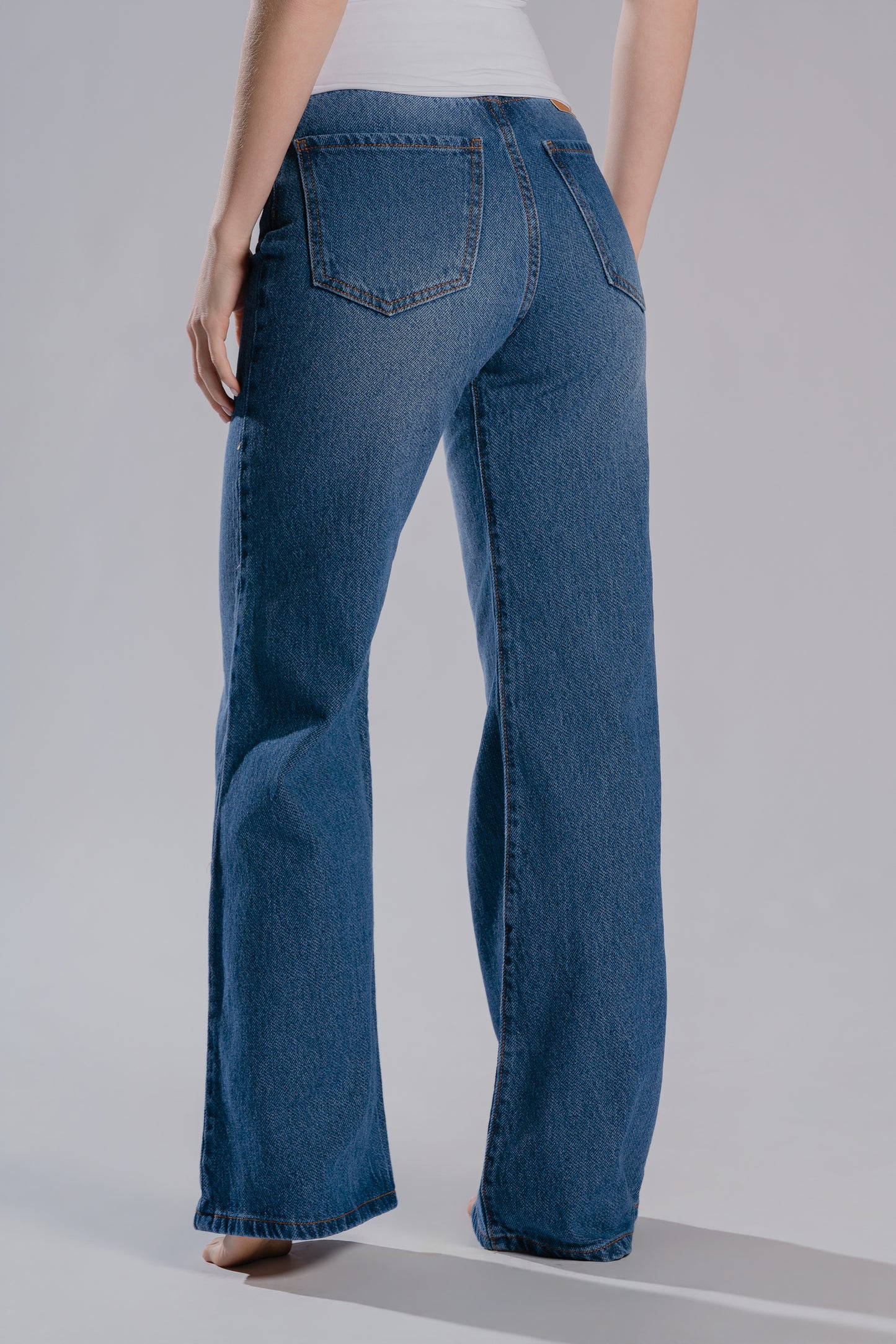 WIDE LEG STRETCH JEANS