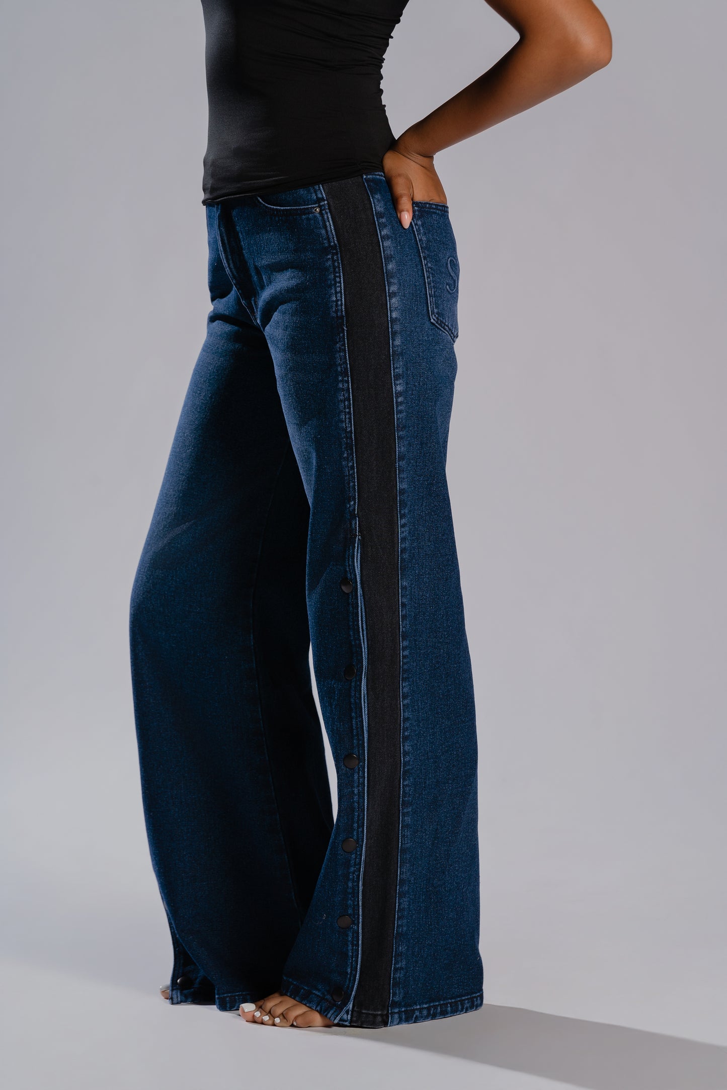 TWO-TONE WIDE JEANS