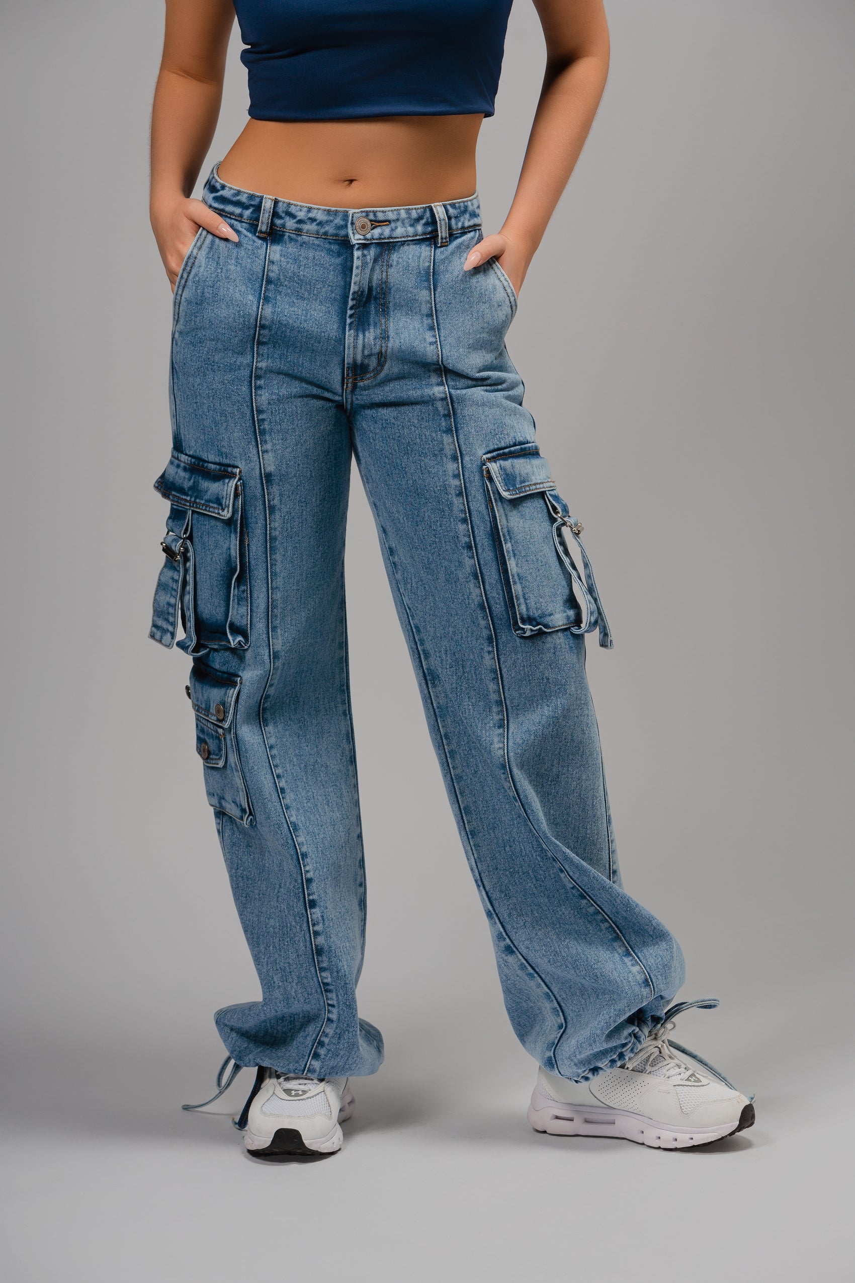 MULTI POCKET JEANS