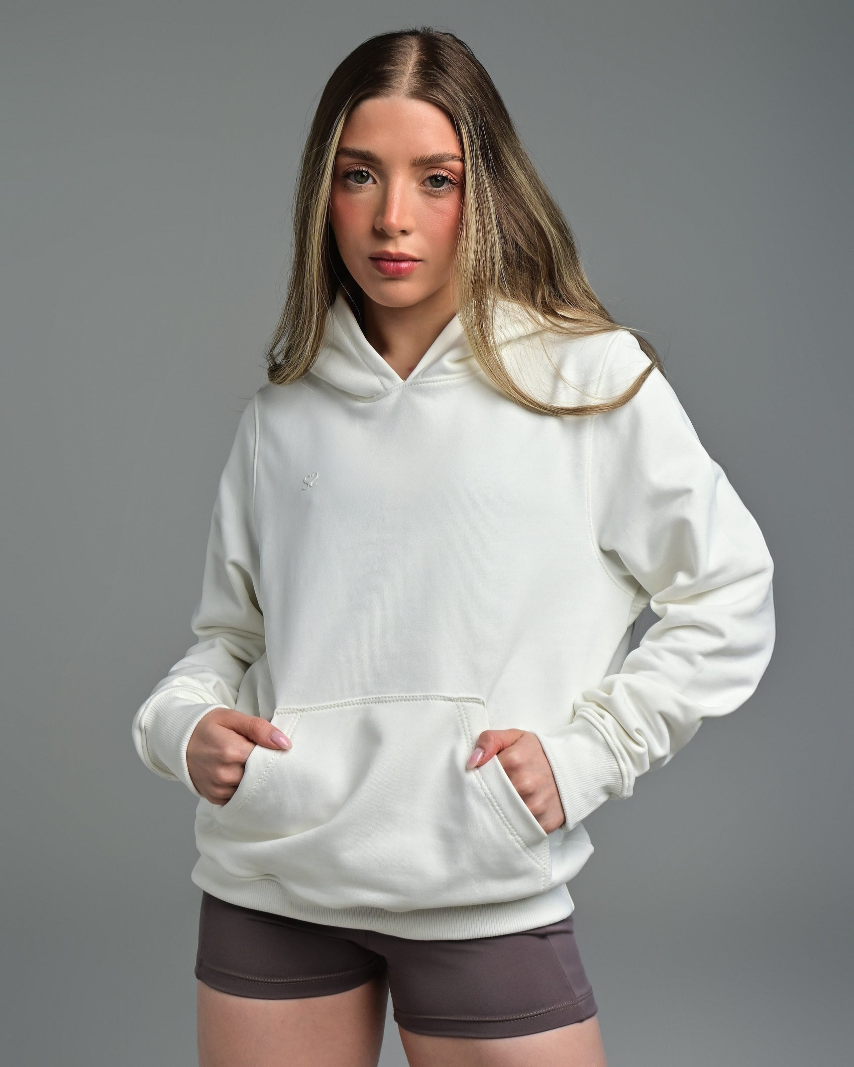 ESSENTAL UNISEX HOODIE